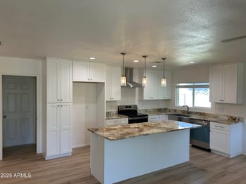 7211 46th Ave, Glendale, AZ 85301