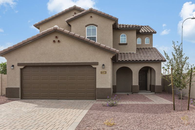 7211 N 77th Dr, Glendale, AZ 85303