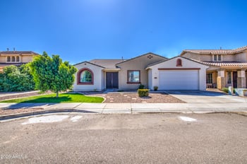 7213 Ellis St, Laveen, AZ 85339