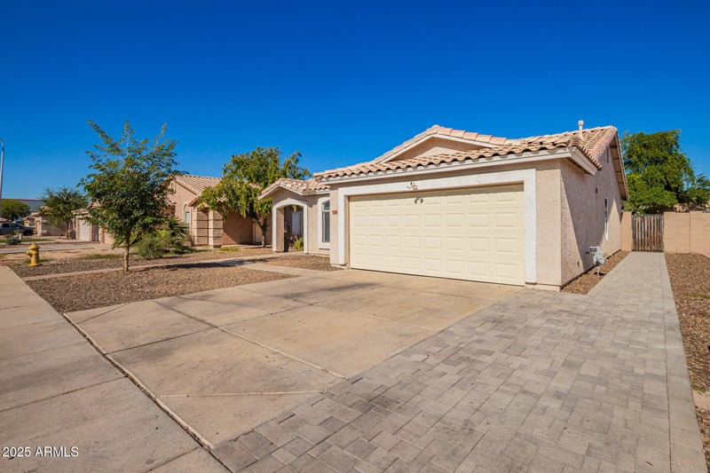 7216 Hilton Ave, Phoenix, AZ 85043