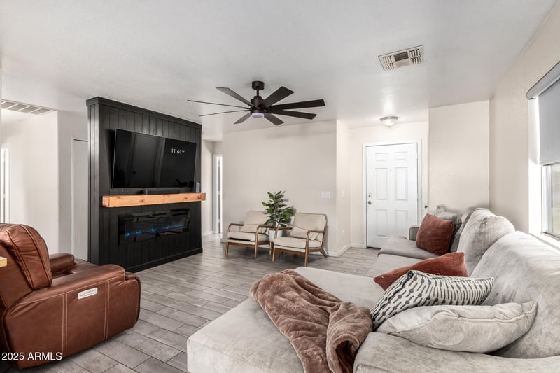 7216 Hilton Ave, Phoenix, AZ 85043