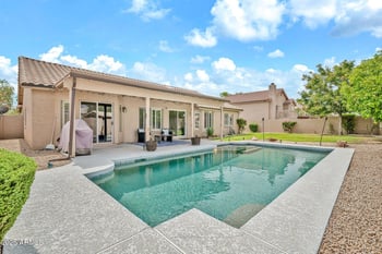 7216 Kimberly Way, Glendale, AZ 85308