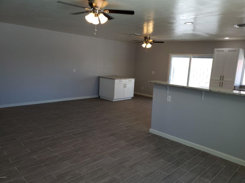 7216 W Merrell St, Phoenix, AZ 85033