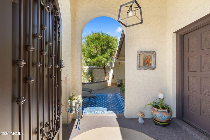 7217 6th Way, Phoenix, AZ 85020