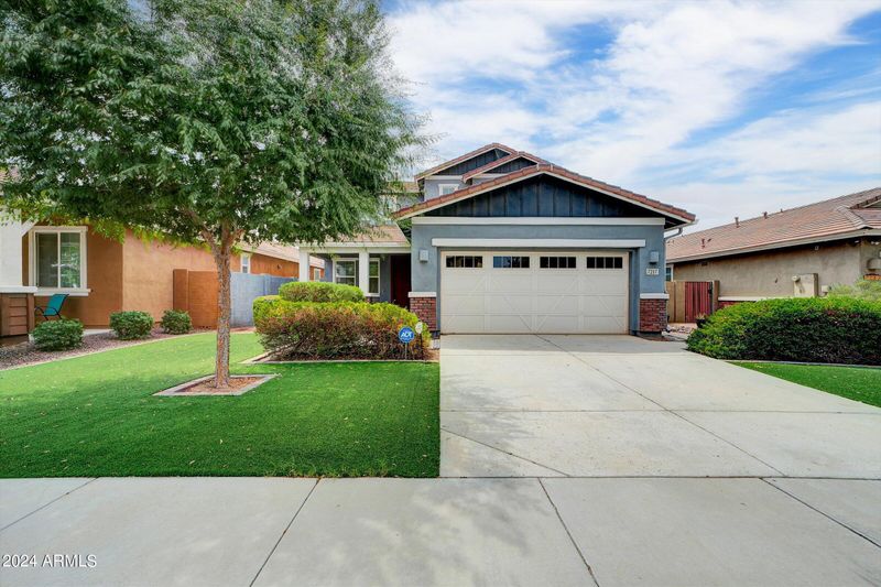 7217 E Osage Ave, Mesa, AZ 85212