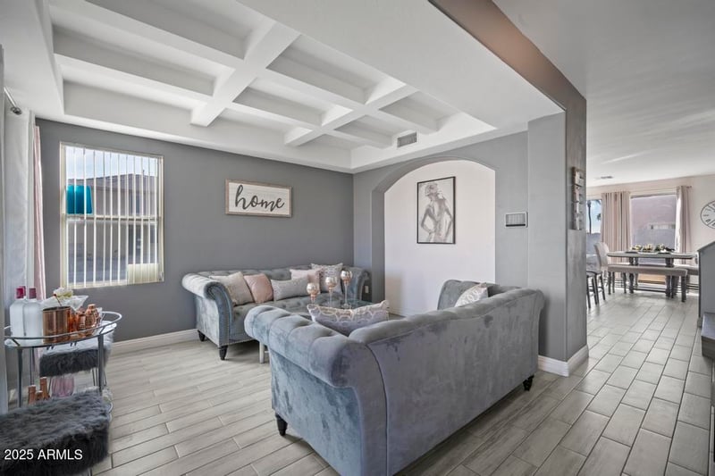 7218 40th Ln, Phoenix, AZ 85041