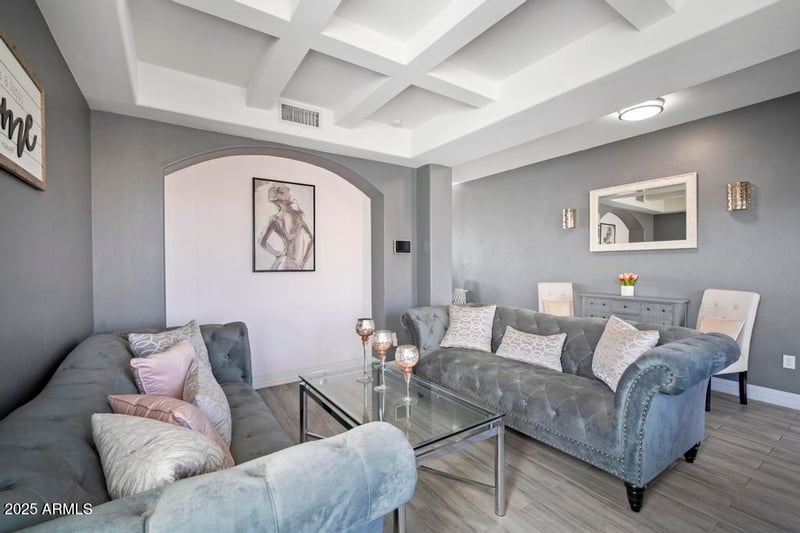 7218 40th Ln, Phoenix, AZ 85041