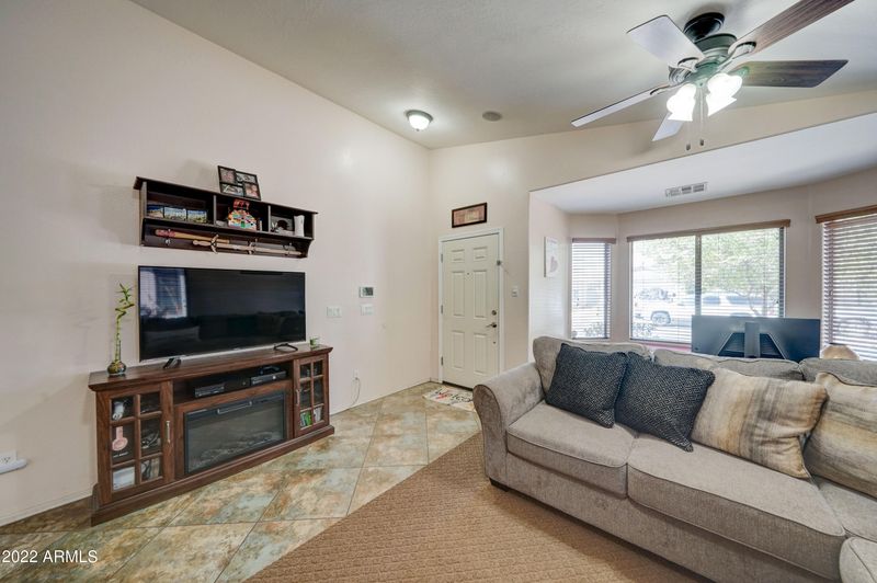 7219 W Beverly Rd, Laveen, AZ 85339