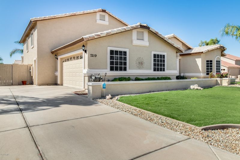 7219 W Wescott Dr, Glendale, AZ 85308