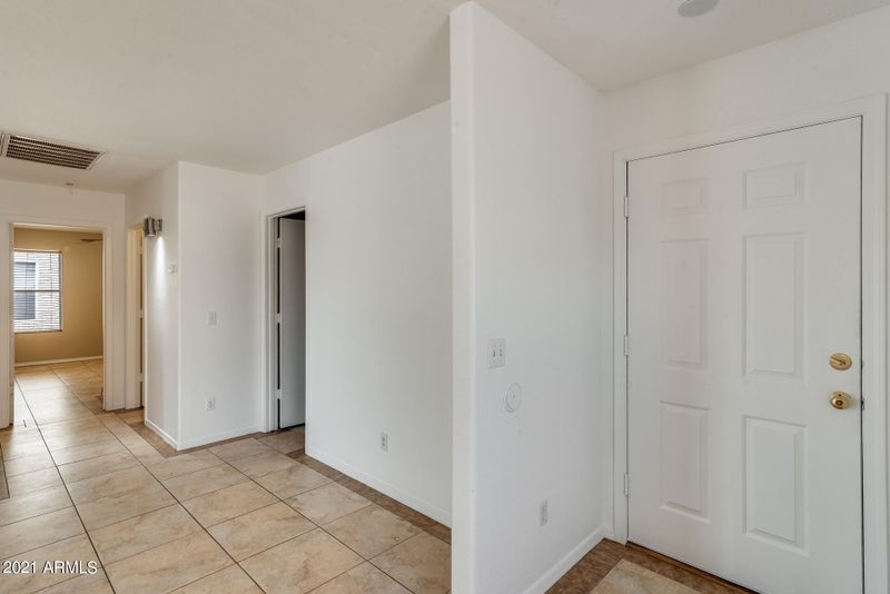 7219 W Zak Rd, Phoenix, AZ 85043
