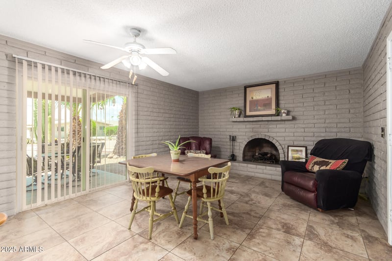 722 81st Pl, Mesa, AZ 85208