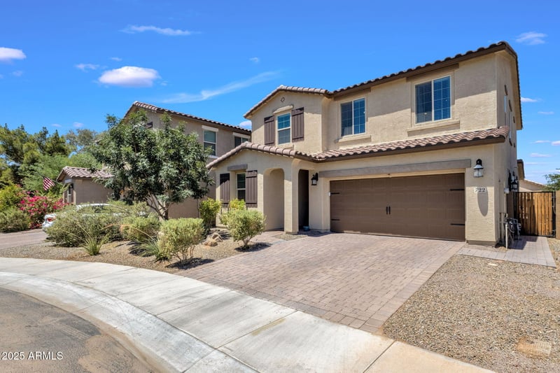 722 Betsy Ln, Gilbert, AZ 85296