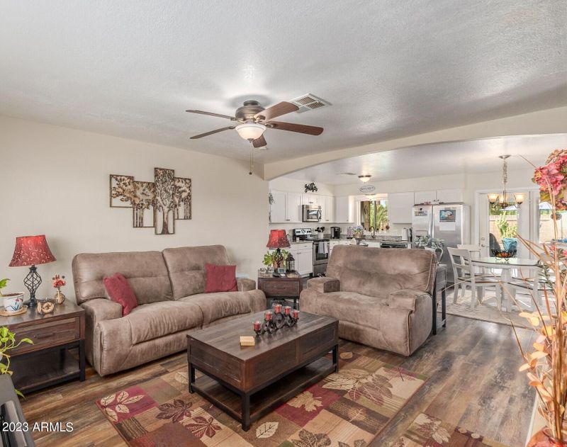 722 E Quail Ave, Apache Junction, AZ 85119