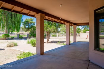 722 Moon Valley Dr, Phoenix, AZ 85023
