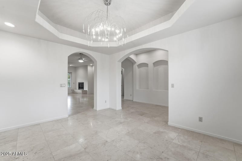 722 Moon Valley Dr, Phoenix, AZ 85023