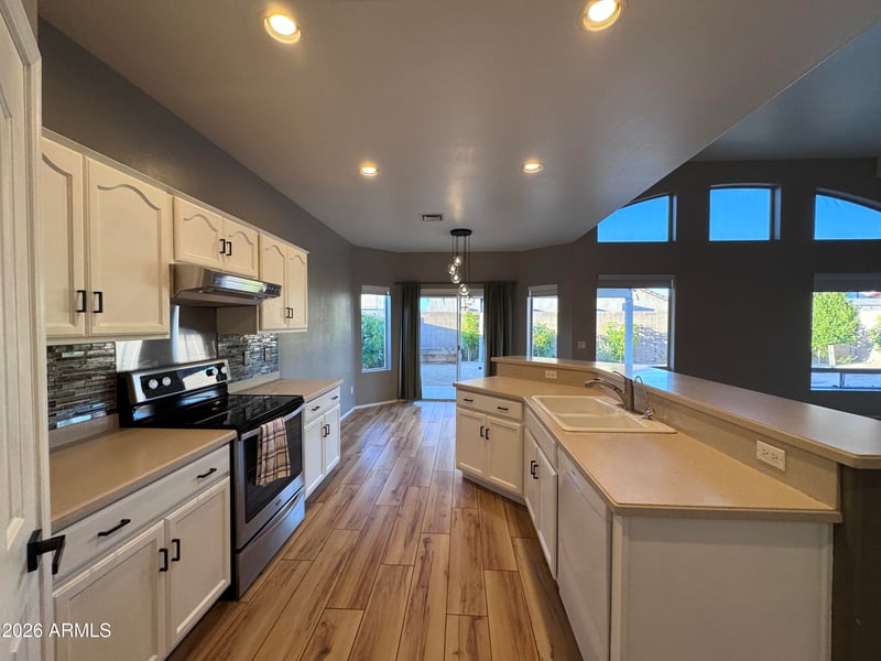 722 Beth Dr, Phoenix, AZ 85041