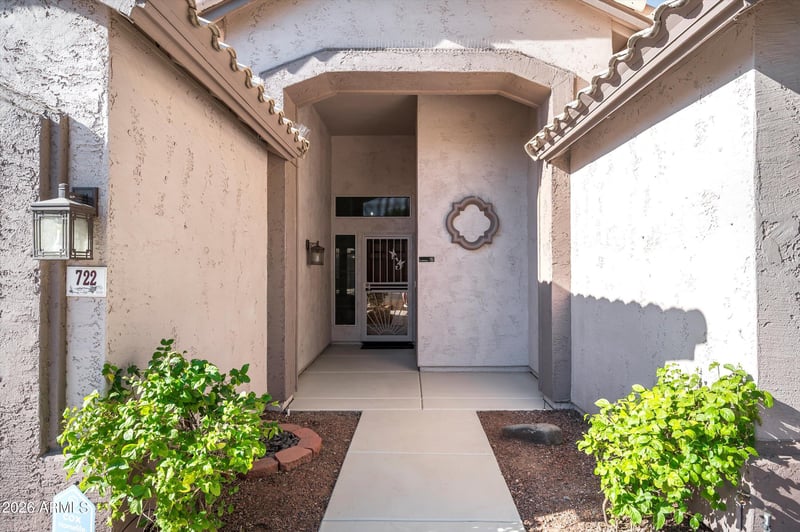 722 W Kelton Ln, Phoenix, AZ 85023