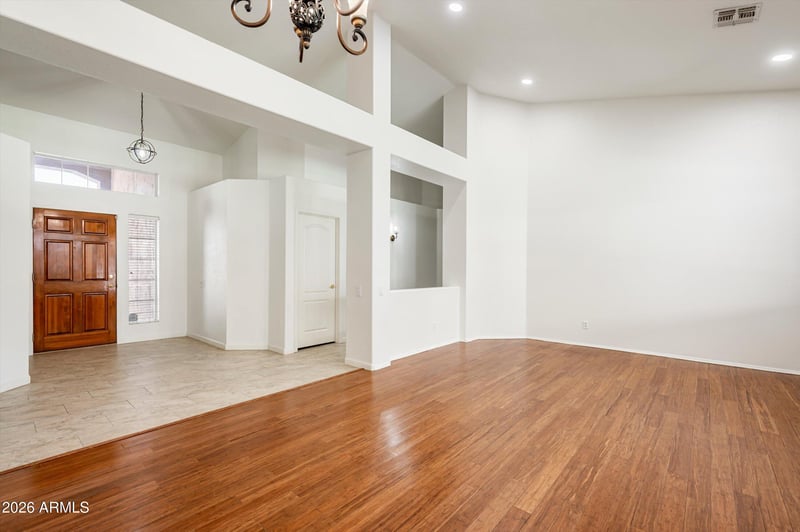 722 W Kelton Ln, Phoenix, AZ 85023