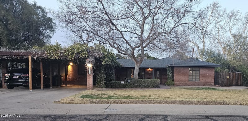 722 W Solano Dr, Phoenix, AZ 85013