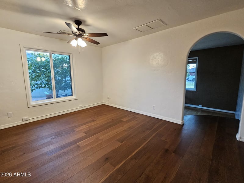722 W Solano Dr, Phoenix, AZ 85013