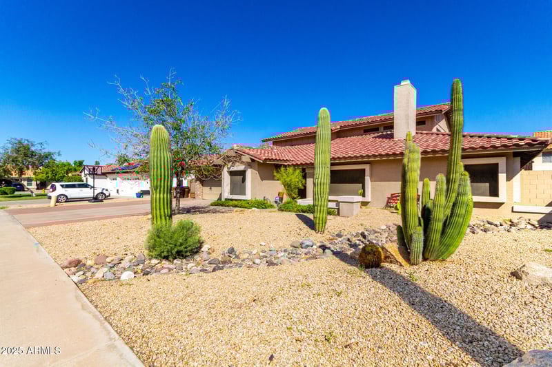 7220 Larkspur Dr, Peoria, AZ 85381