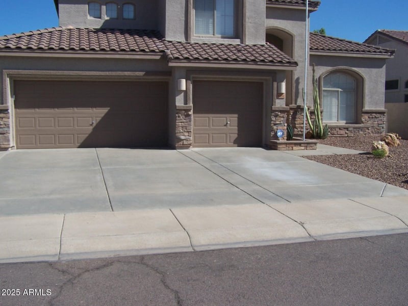 7220 Melinda Ln, Glendale, AZ 85308