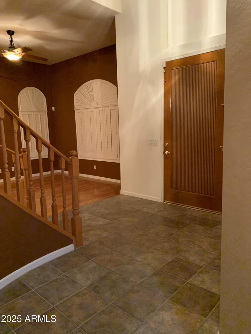 7220 Melinda Ln, Glendale, AZ 85308