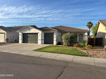 7222 Ellis St, Laveen, AZ 85339