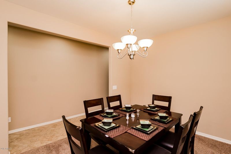 7224 N 89th Dr, Glendale, AZ 85305