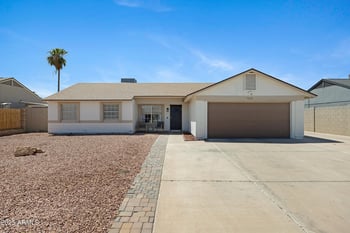7225 Canterbury Dr, Peoria, AZ 85345
