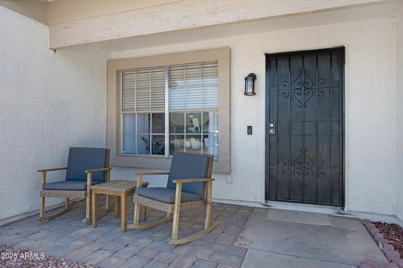 7225 Canterbury Dr, Peoria, AZ 85345