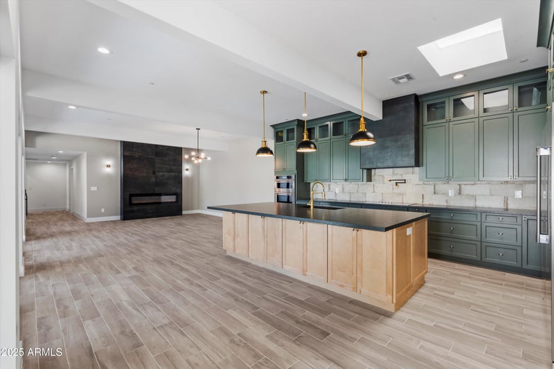 7225 Harmont Dr, Scottsdale, AZ 85258