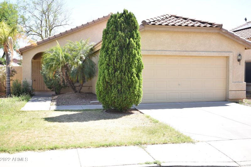 7225 W Blackhawk Dr, Glendale, AZ 85308