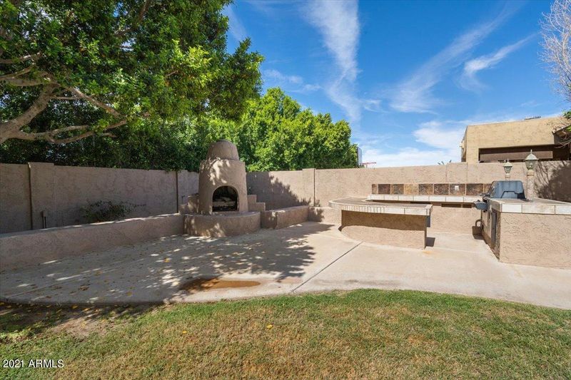 7227 E Overlook Dr, Scottsdale, AZ 85255