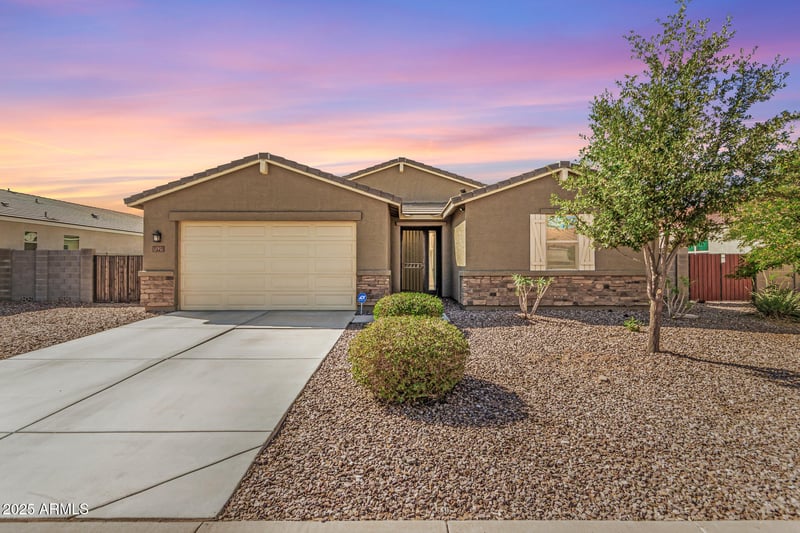 7227 Morning Dove Ln, San Tan Valley, AZ 85143