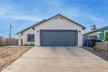 723 Desert Dr, Phoenix, AZ 85042