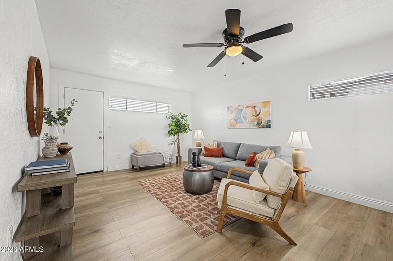 723 E Sunnyslope Ln, Phoenix, AZ 85020