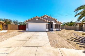 723 Joshua Tree Ln, Gilbert, AZ 85234