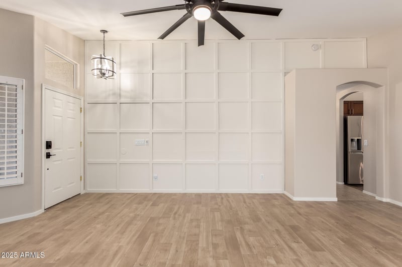 723 Joshua Tree Ln, Gilbert, AZ 85234