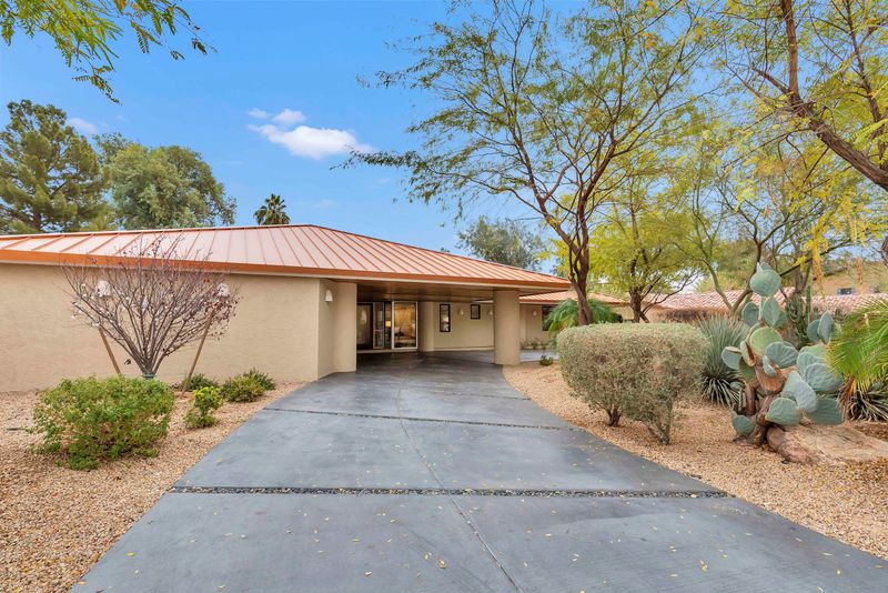 723 W Moon Valley Dr, Phoenix, AZ 85023