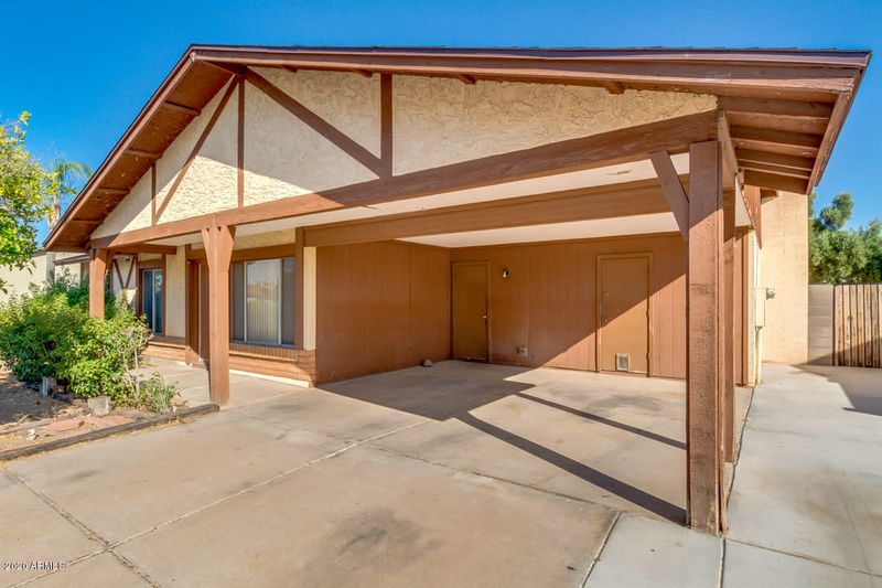 723 W Summit Pl, Chandler, AZ 85225