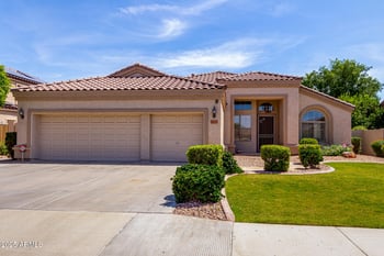 7231 Lone Cactus Dr, Glendale, AZ 85308