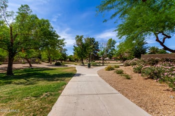 7231 Lone Cactus Dr, Glendale, AZ 85308