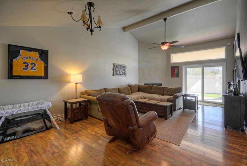 7231 N 6th Way, Phoenix, AZ 85020