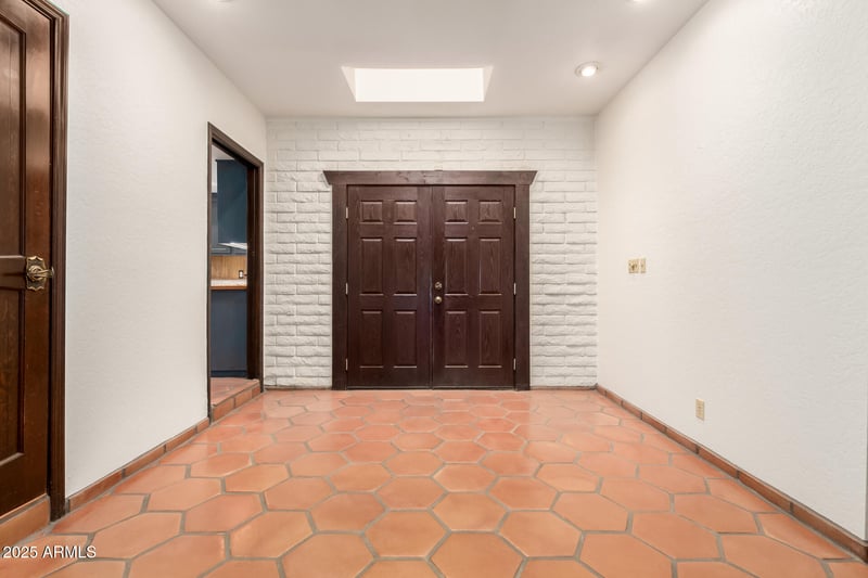 7232 22nd St, Phoenix, AZ 85020