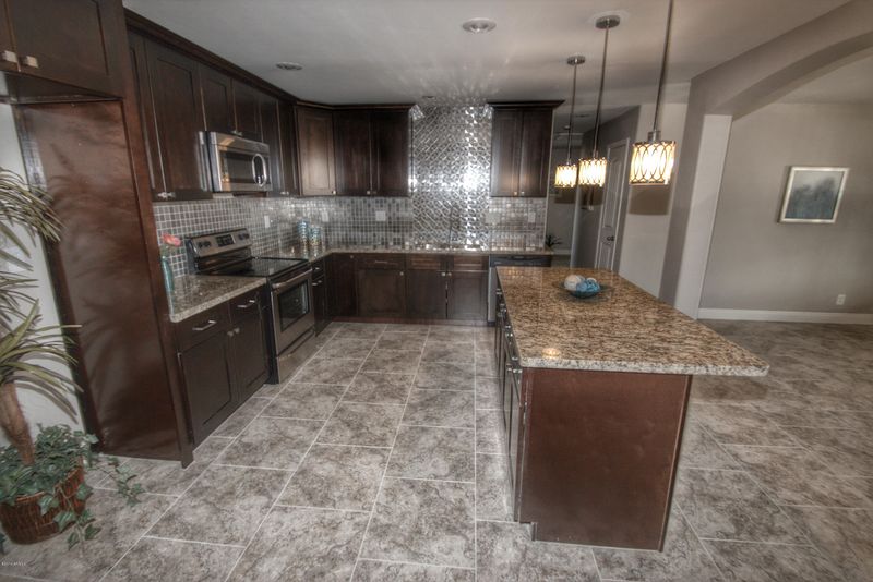 7232 E Mckinley St, Scottsdale, AZ 85257