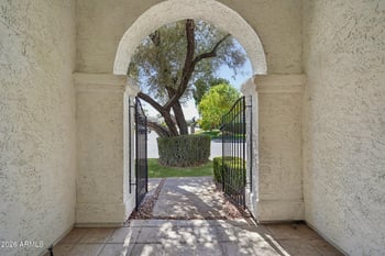 7232 Solano Dr, Scottsdale, AZ 85250