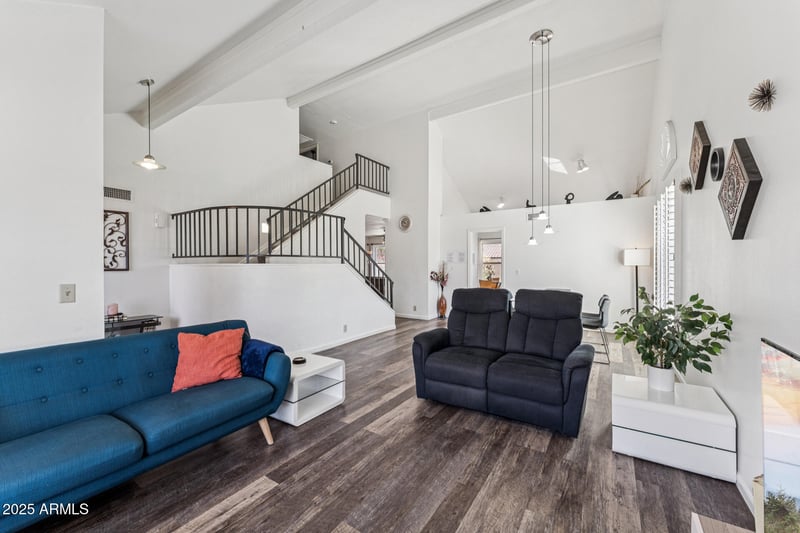 7233 Corrine Dr, Peoria, AZ 85381