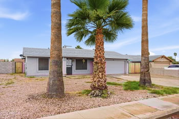 7233 Hatcher Rd, Peoria, AZ 85345