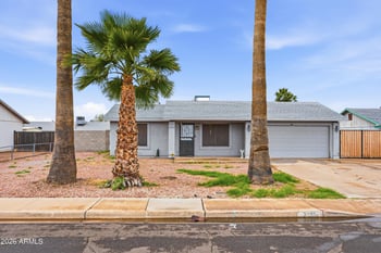 7233 Hatcher Rd, Peoria, AZ 85345
